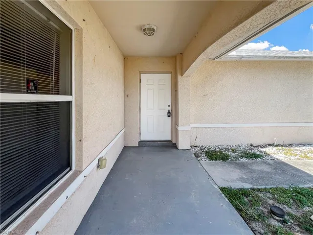 2130 NE 8th  PL, Cape Coral, FL 33909