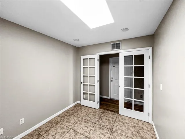 2130 NE 8th  PL, Cape Coral, FL 33909