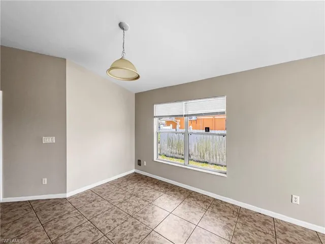 2130 NE 8th  PL, Cape Coral, FL 33909