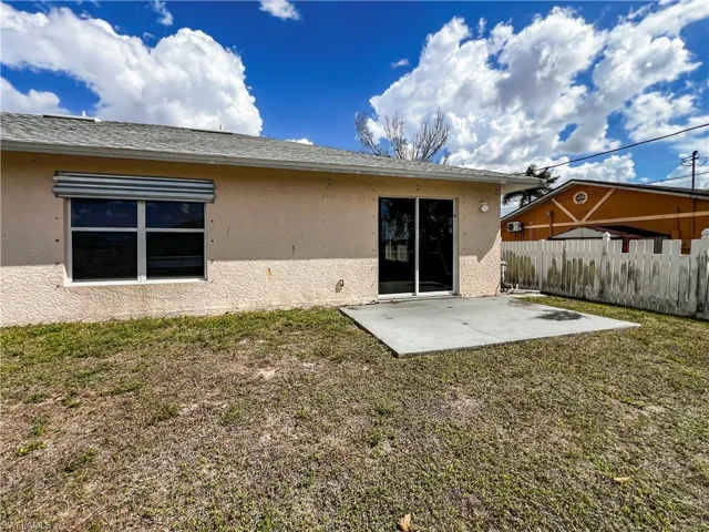 2130 NE 8th  PL, Cape Coral, FL 33909