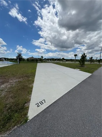 287  Horizon  RD, Punta Gorda, FL 33982