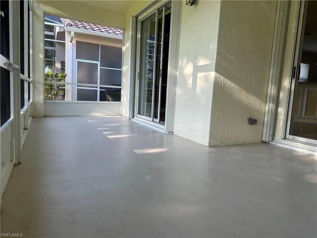 EXTENDED LANAI