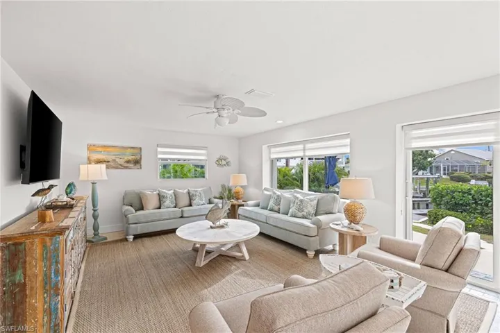 Living room with a ceiling fan