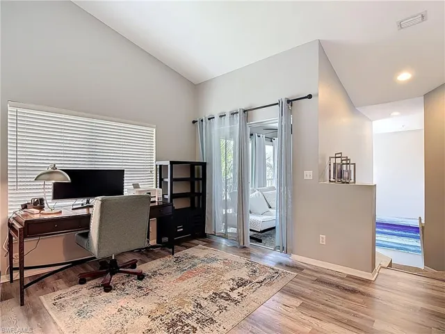 5125 Cedar Springs Dr 204, Naples, Florida 34110