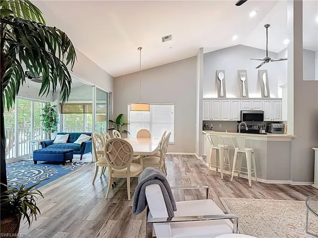 5125 Cedar Springs Dr 204, Naples, Florida 34110