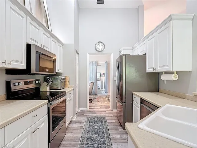 5125 Cedar Springs Dr 204, Naples, Florida 34110