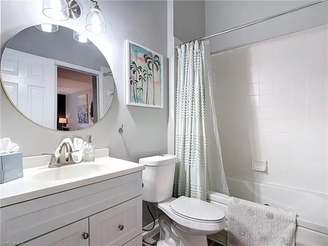 5125 Cedar Springs Dr 204, Naples, Florida 34110