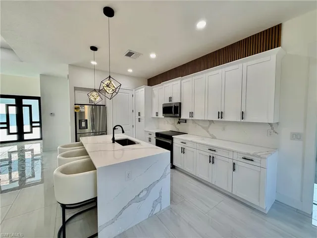 805 Lincoln Ave, Lehigh Acres, Florida 33972