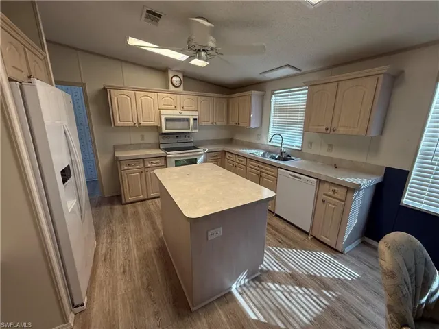 19844  Eagle Trace  CT, North Fort Myers, FL 33903