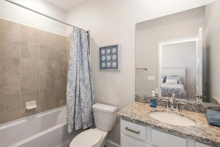 3061  Weston Manor  DR, Alva, FL 33920