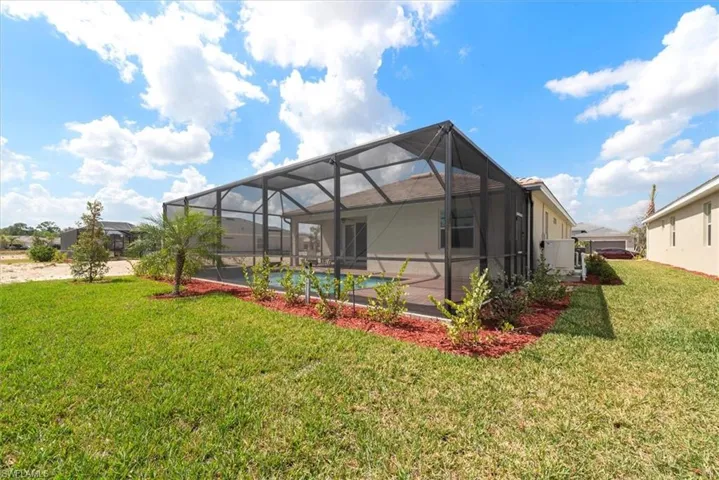 3061  Weston Manor  DR, Alva, FL 33920