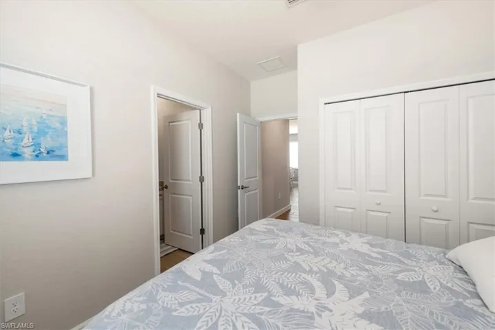 3061  Weston Manor  DR, Alva, FL 33920