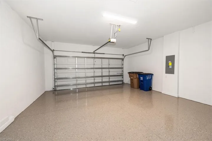 3061  Weston Manor  DR, Alva, FL 33920