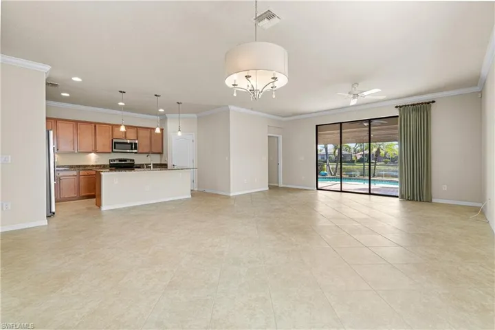 11284  Red Bluff  LN, Fort Myers, FL 33912