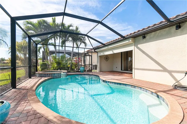 11284  Red Bluff  LN, Fort Myers, FL 33912
