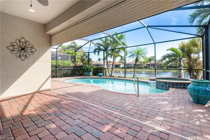11284  Red Bluff  LN, Fort Myers, FL 33912
