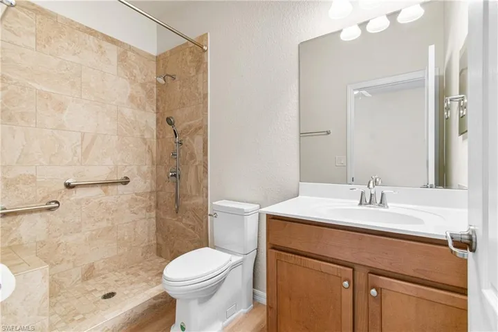 11284  Red Bluff  LN, Fort Myers, FL 33912