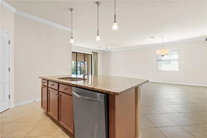11284  Red Bluff  LN, Fort Myers, FL 33912