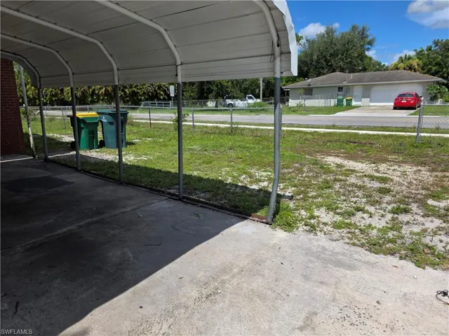 615 New Market Rd W, Immokalee, Florida 34142