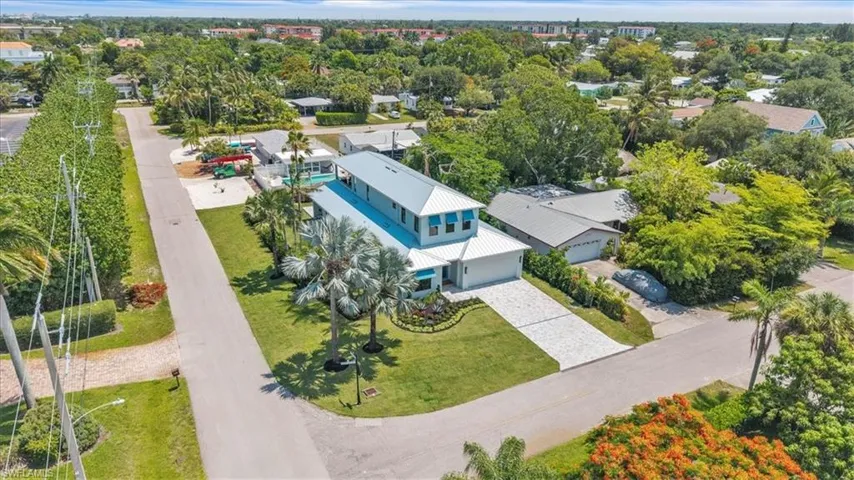 1009 29th Ave N, Naples, Florida 34103