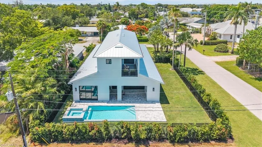 1009 29th Ave N, Naples, Florida 34103
