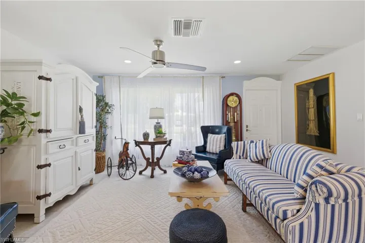 4329 Sw 1st Pl, Cape Coral, Florida 33914