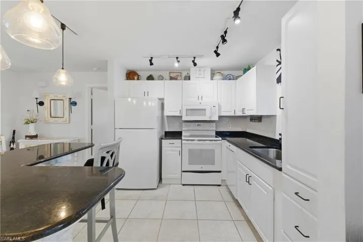 4329 Sw 1st Pl, Cape Coral, Florida 33914