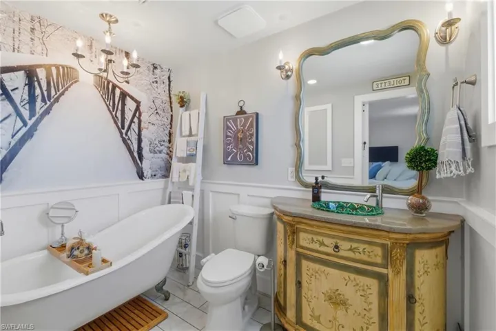 4329 Sw 1st Pl, Cape Coral, Florida 33914