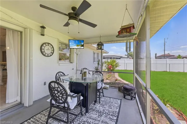 4329 Sw 1st Pl, Cape Coral, Florida 33914