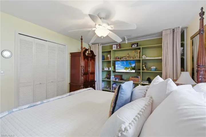 4329 Sw 1st Pl, Cape Coral, Florida 33914