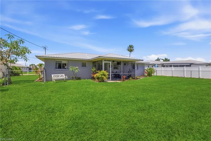 4329 Sw 1st Pl, Cape Coral, Florida 33914