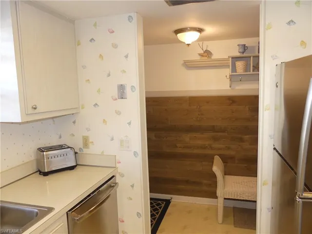 5467  Rattlesnake Hamm  RD, Naples, FL 34113