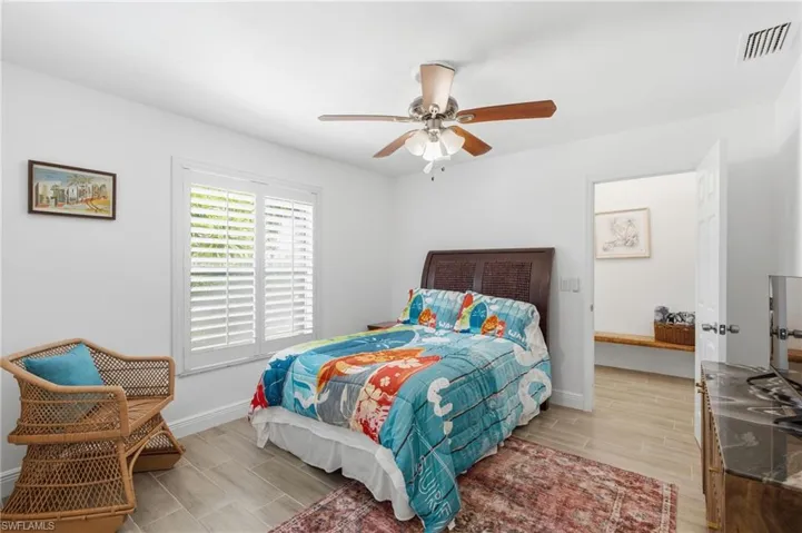 27160 Edenbridge Ct, Bonita Springs, Florida 34135