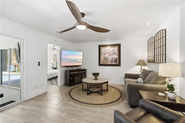 27160 Edenbridge Ct, Bonita Springs, Florida 34135