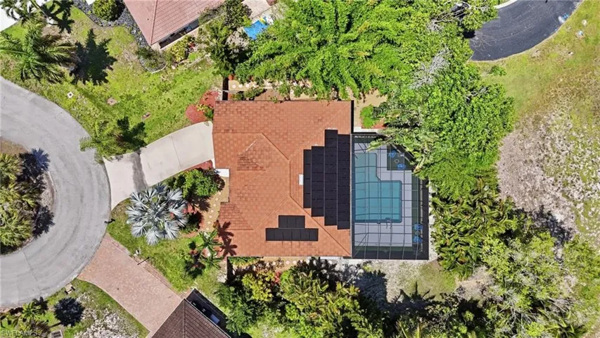 27160 Edenbridge Ct, Bonita Springs, Florida 34135