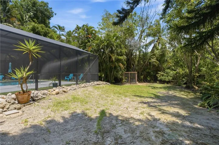 27160 Edenbridge Ct, Bonita Springs, Florida 34135