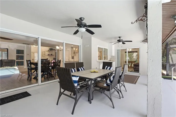 27160 Edenbridge Ct, Bonita Springs, Florida 34135