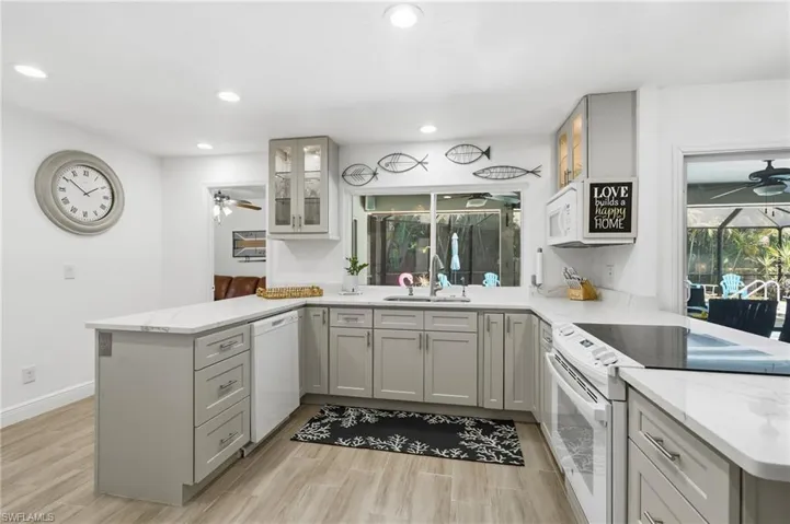 27160 Edenbridge Ct, Bonita Springs, Florida 34135