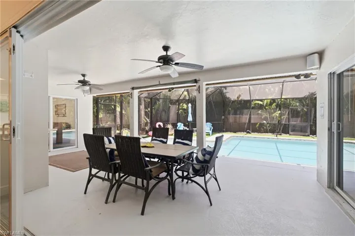 27160 Edenbridge Ct, Bonita Springs, Florida 34135