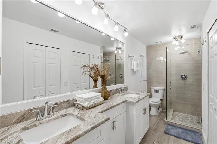 27160 Edenbridge Ct, Bonita Springs, Florida 34135