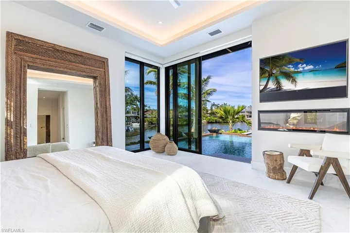 Master Bedroom with direct jump in access to the pool