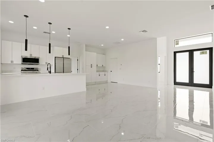 207  Gerald N AVE, Lehigh Acres, FL 33971