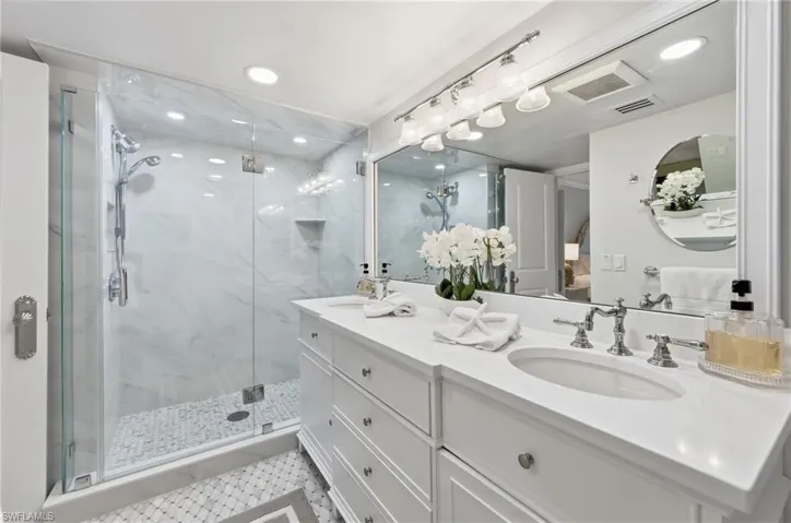 666 3rd St S 101, Naples, Florida 34102