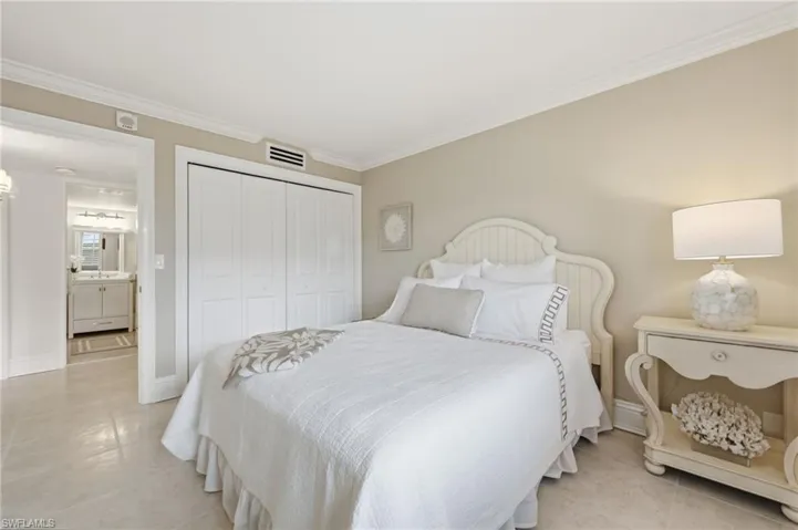 666 3rd St S 101, Naples, Florida 34102