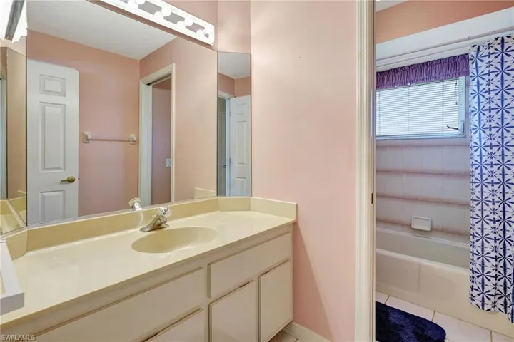 6549 Willow Lake Cir, Fort Myers Fl 33966