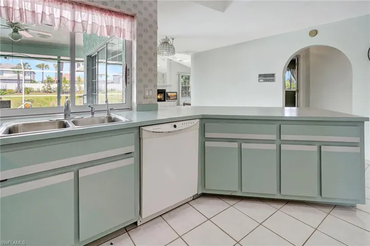 6549 Willow Lake Cir, Fort Myers Fl 33966