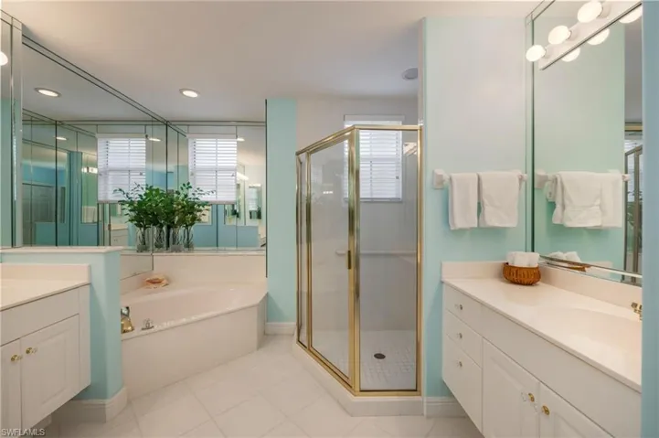 650 Vintage Reserve Cir 5-a, Naples, Florida 34119