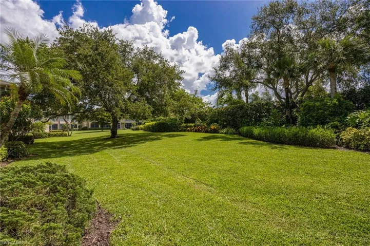 650 Vintage Reserve Cir 5-a, Naples, Florida 34119