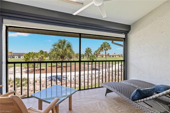 Golf course side lanai