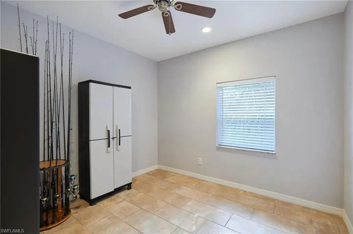 5211  Melaluca  DR, Fort Myers, FL 33905